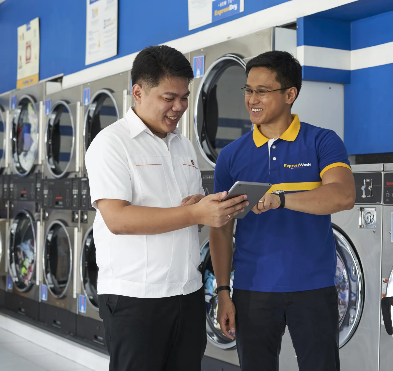 ExpressWash and Meralco representatives discuss service.