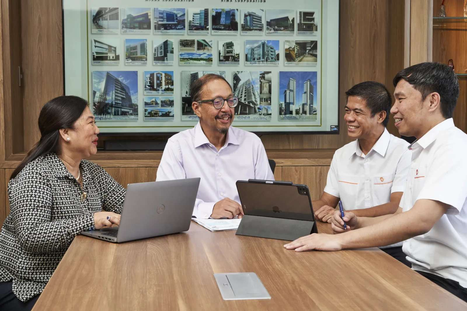 Mirax and Rima representatives meet with Meralco.