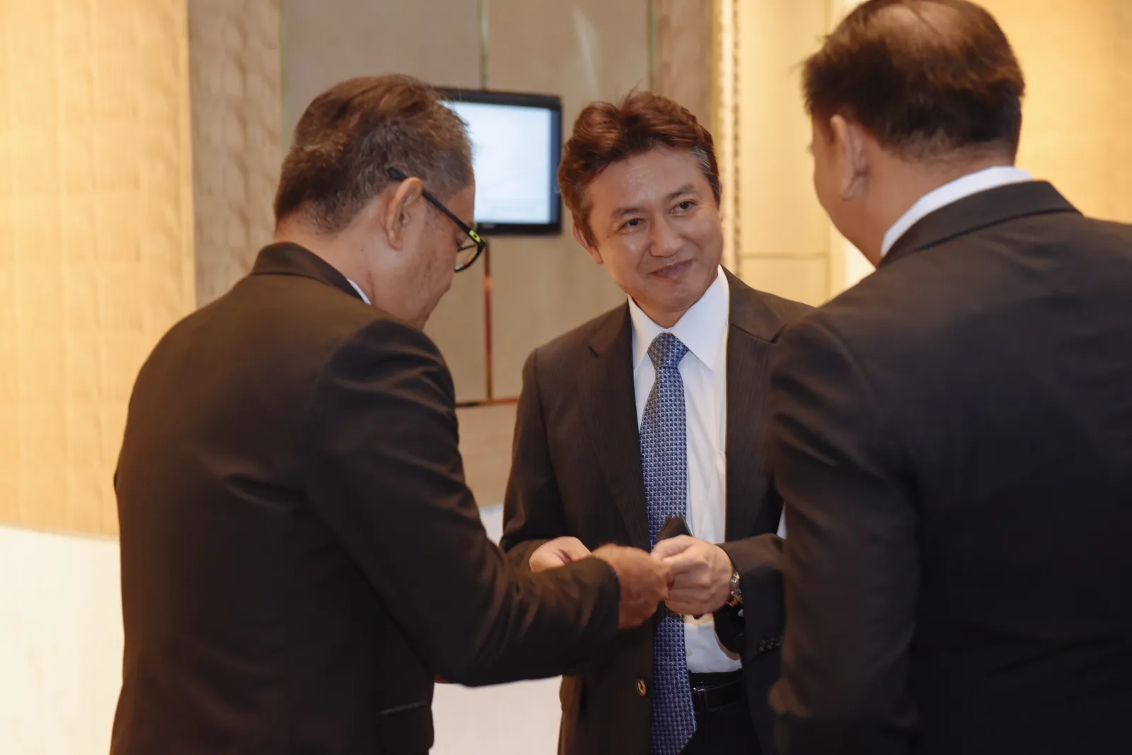 7th Meralco Luminaries Awards Night (2018) — photo download-13