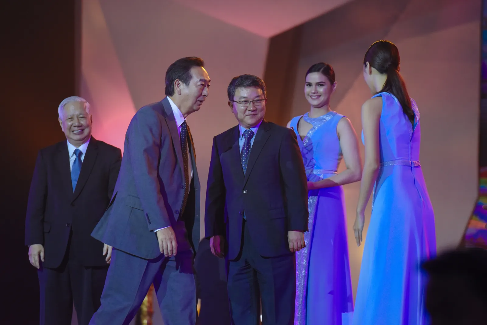 7th Meralco Luminaries Awards Night (2018) Part 2 — photo download-14