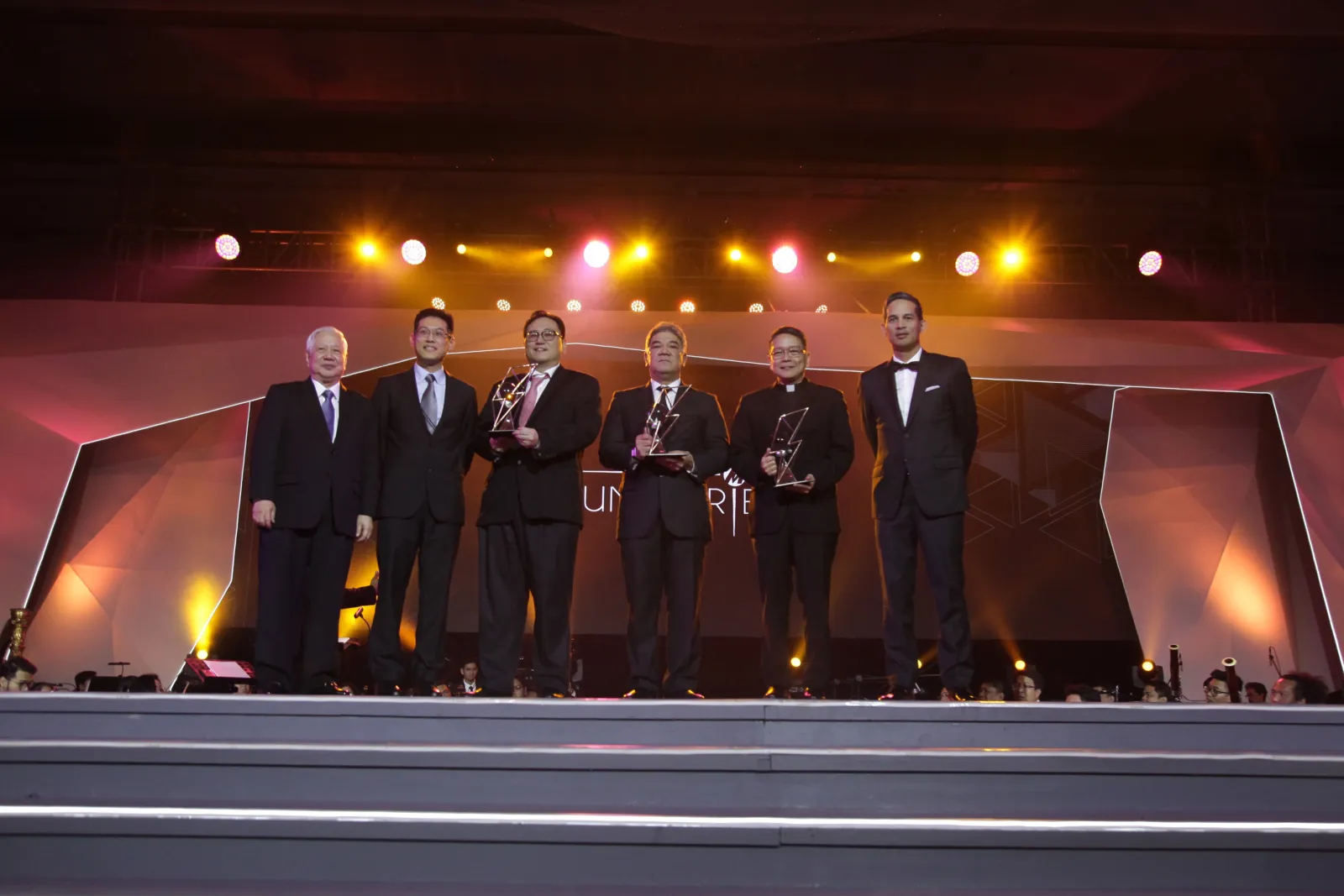7th Meralco Luminaries Awards Night (2018) Part 3 — photo download-46