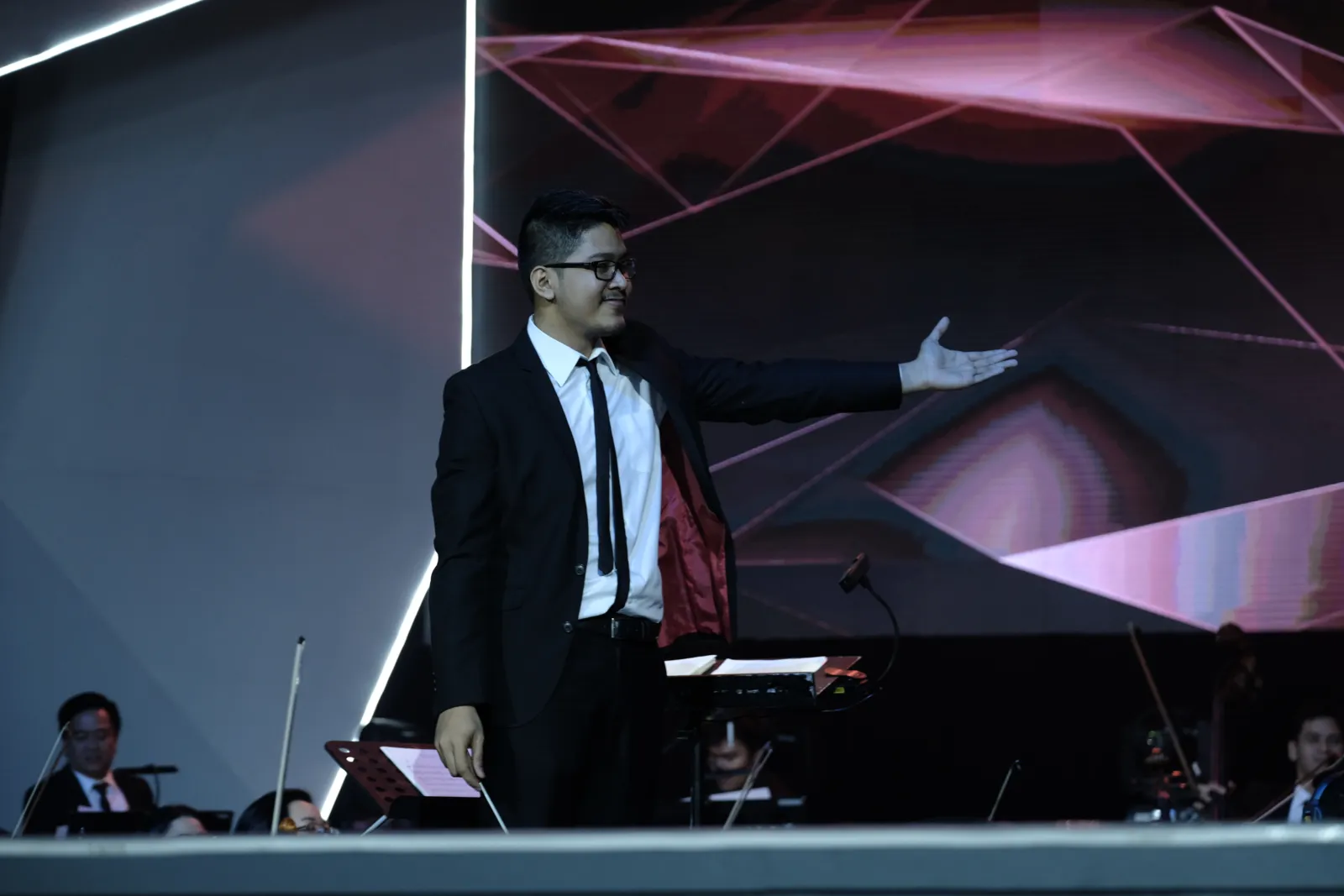 7th Meralco Luminaries Awards Night (2018) Part 3 — photo download-66