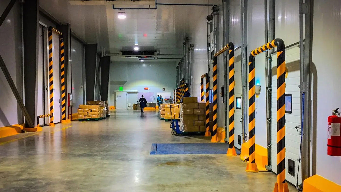 Glacier loading bay