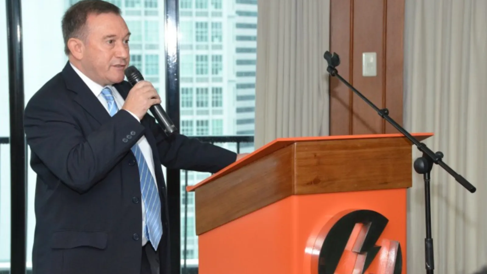Real Estate Industry Overview with Jones Lang LaSalle